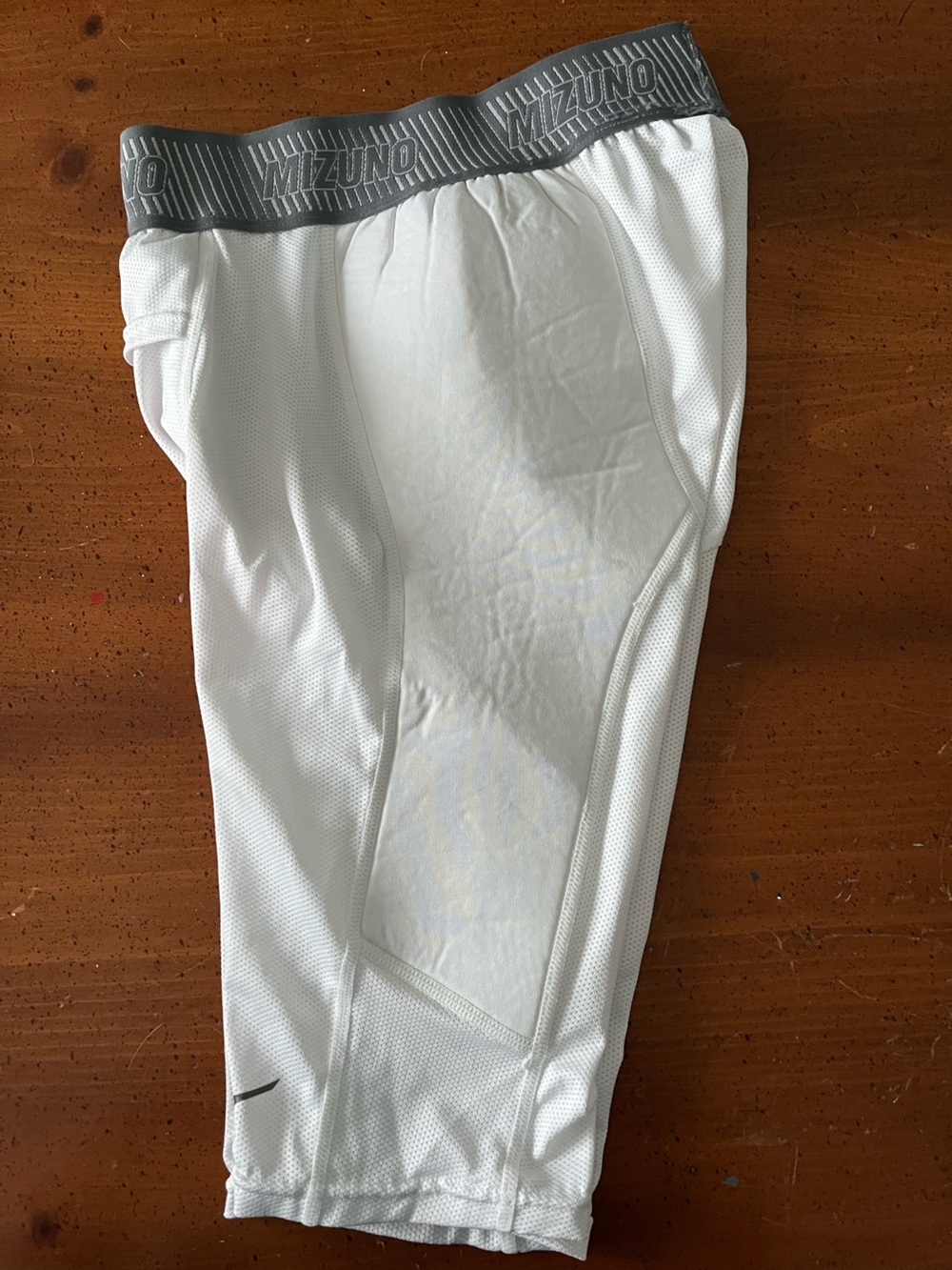 Mizuno Mens Aero Vent Padded Slider Shorts 350702 - NWOT - Size Small